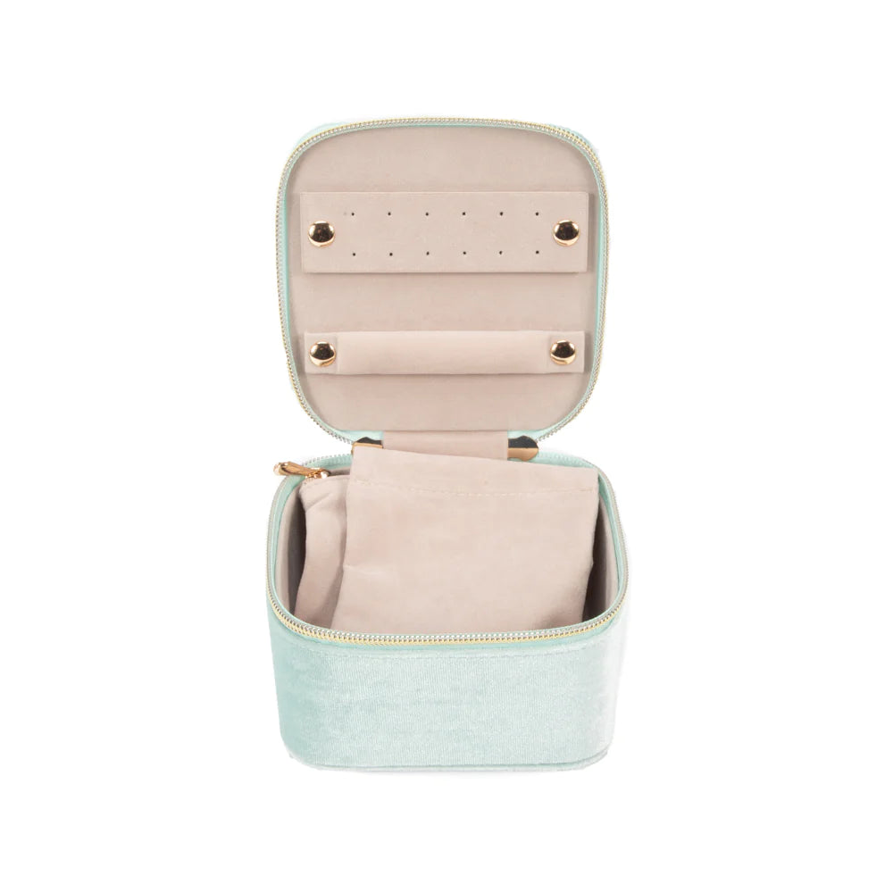 Vera Travel Jewelry Case with Pouch