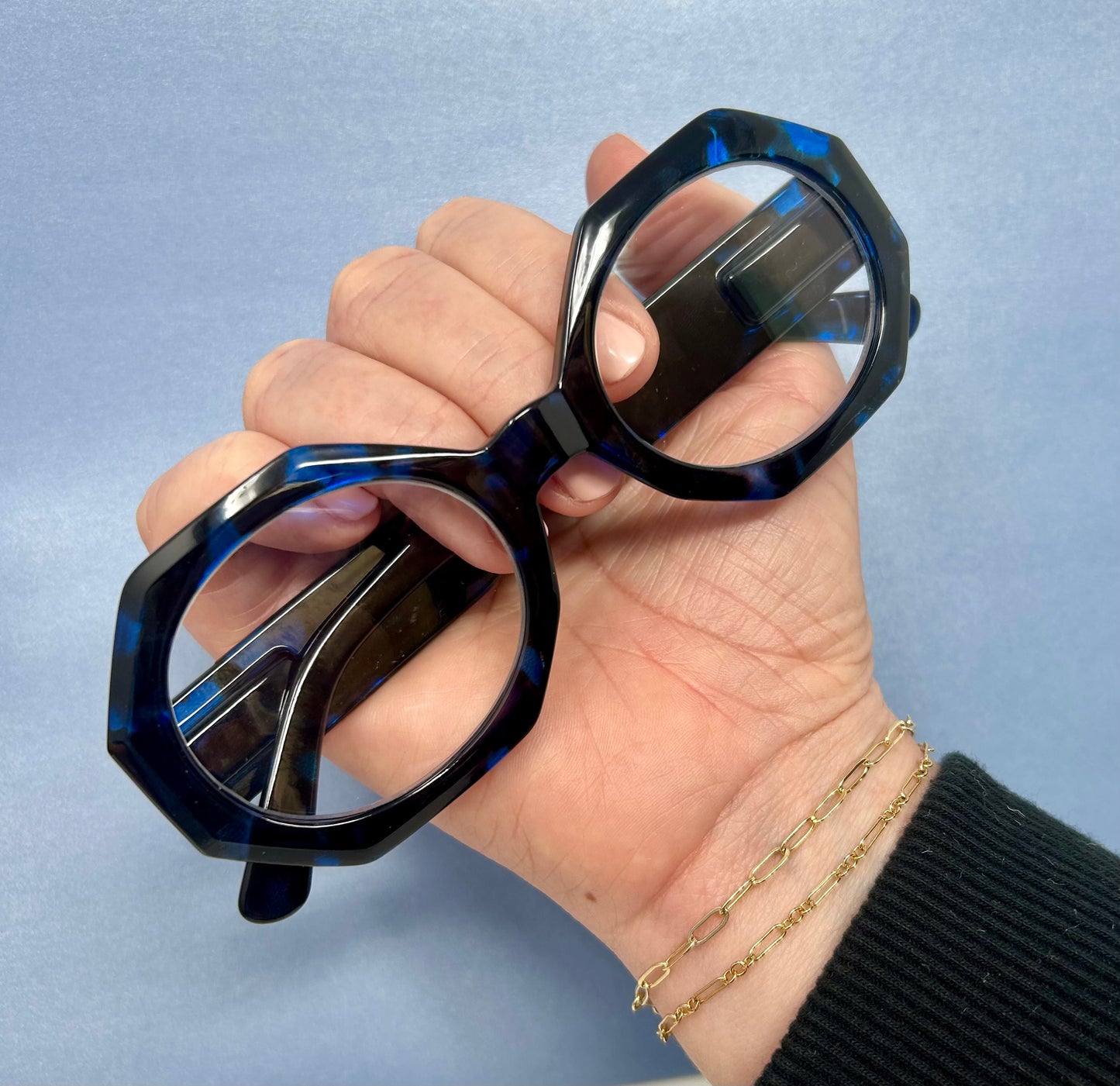 Readers Blue Hexagon