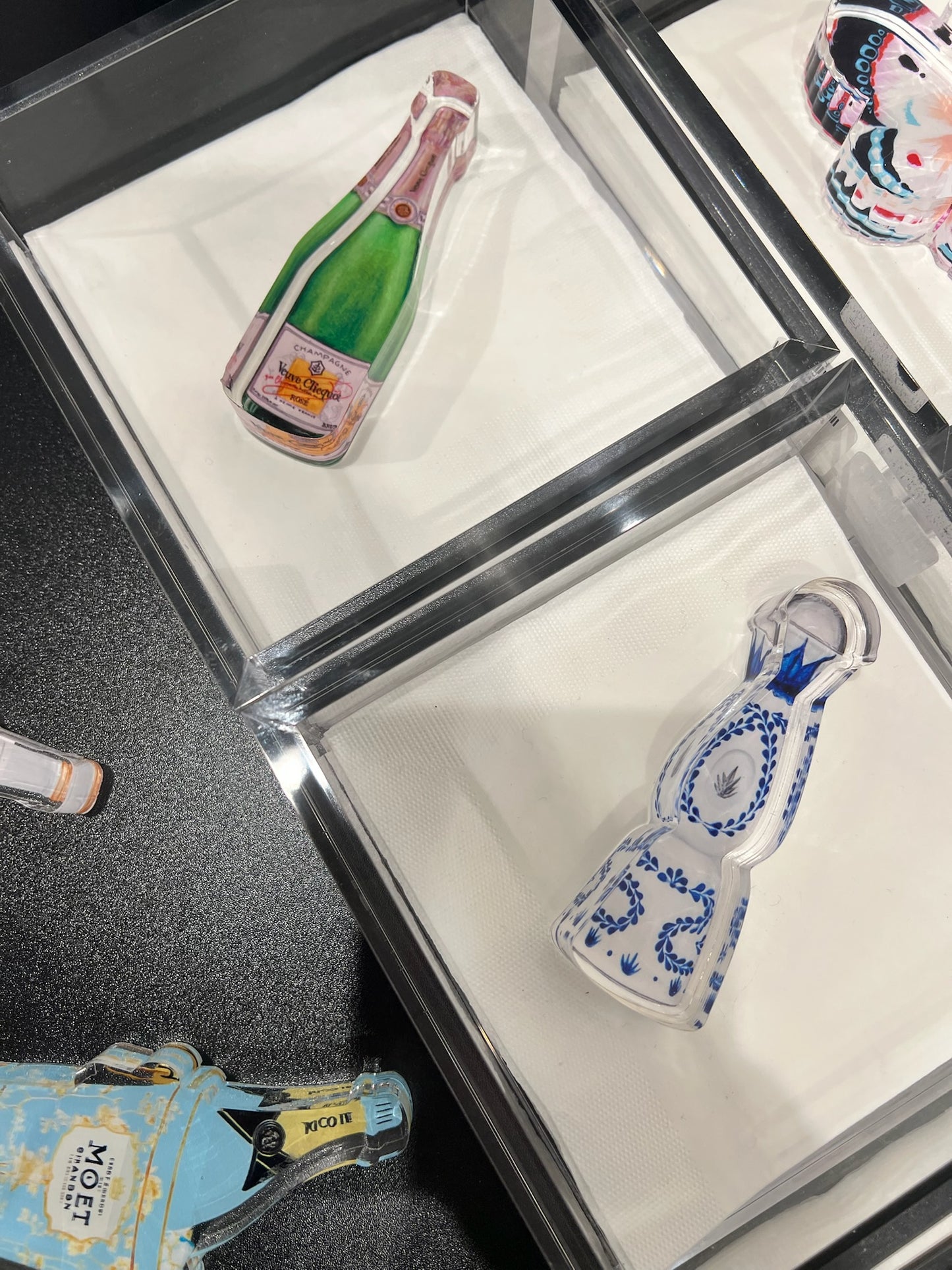 Napkin Weight with Holder and Napkins