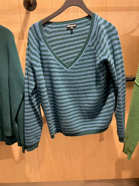 Thermal VNeck Raglan Stripe