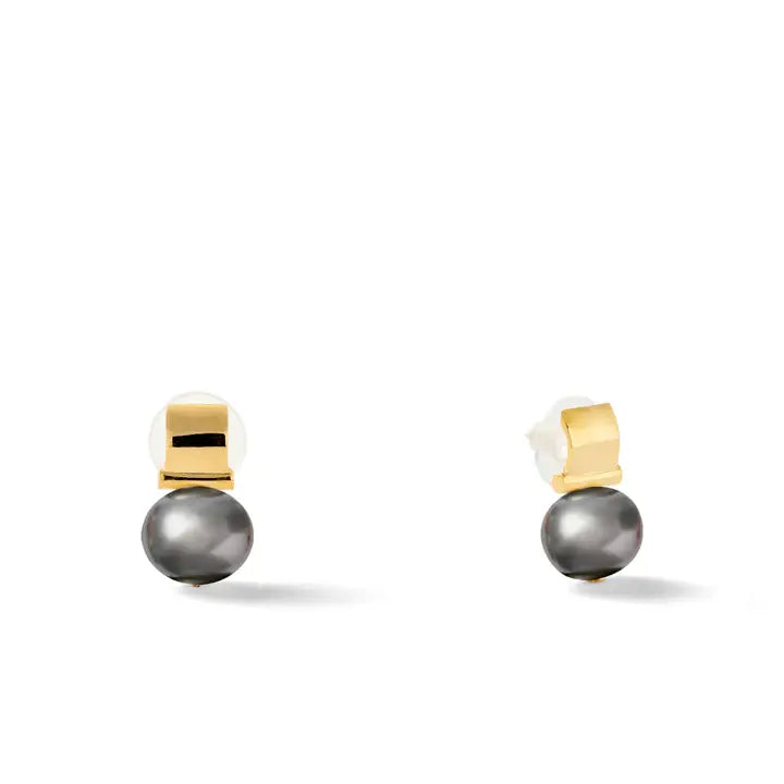 Petite + Smooth Pebble Pearl Post Baby