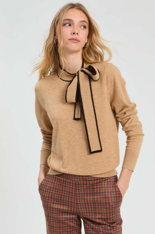 Lazo Bow Sweater
