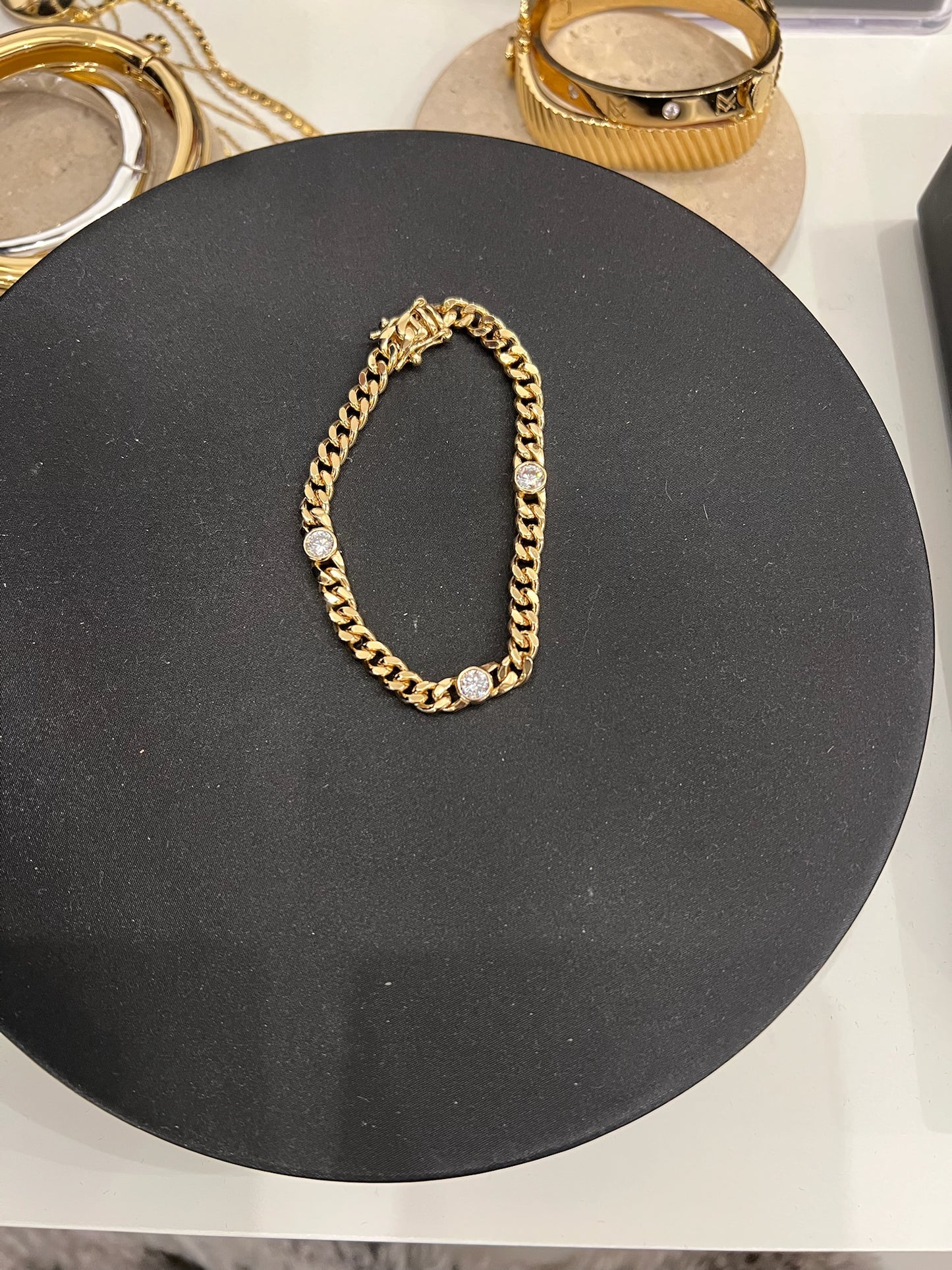 Essie Bracelet Gold