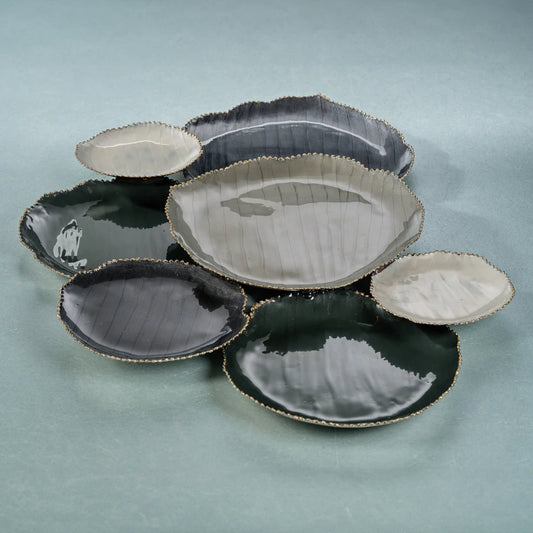 7 Cluster Enameled Serveware Set